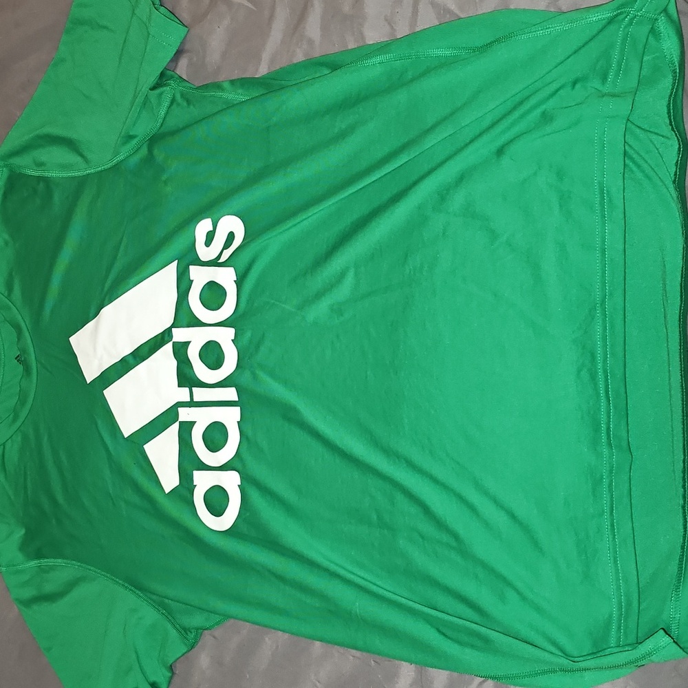 Adidas t shirt size lg
